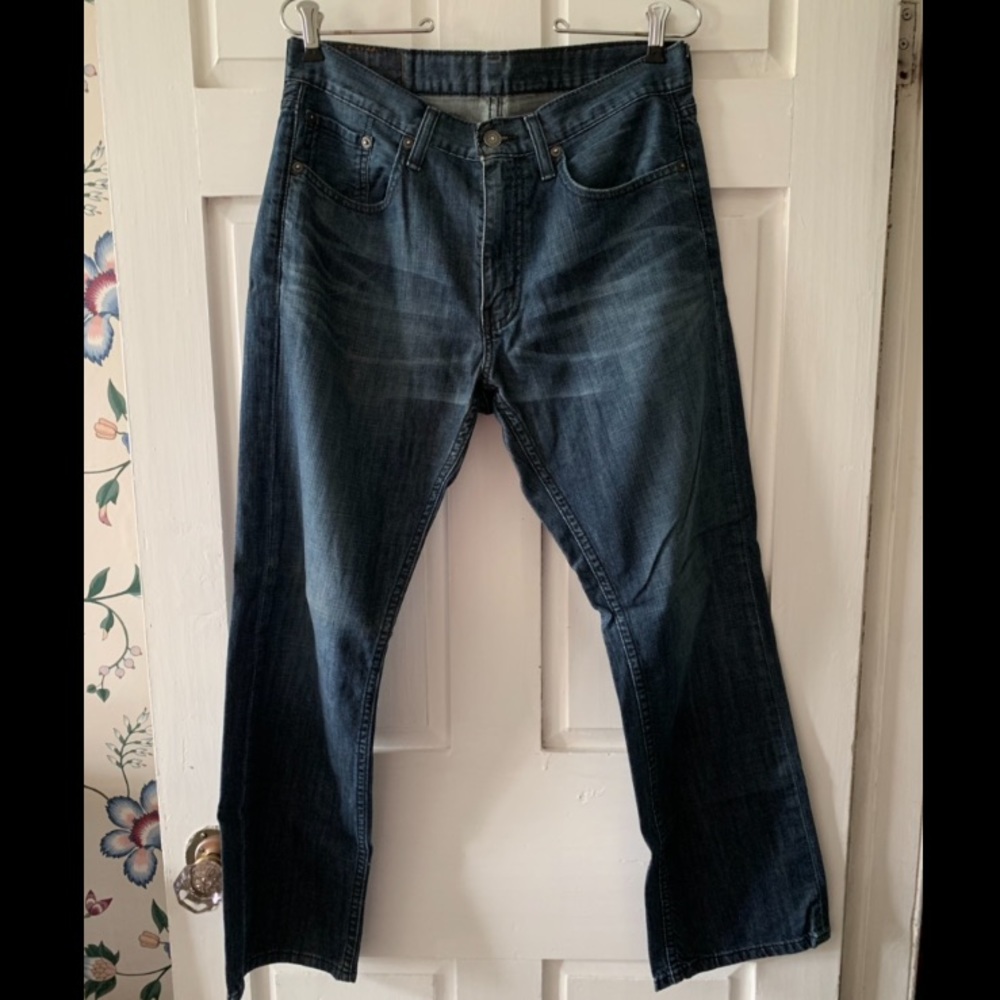 EUC Men’s 559 Relaxed Fit Dark Wash Straight Jeans